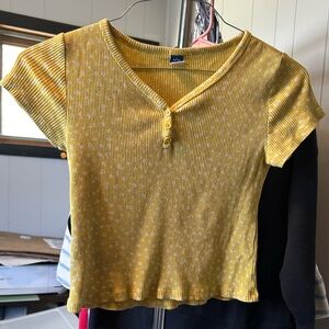 Old Navy yellow semi cropped top
